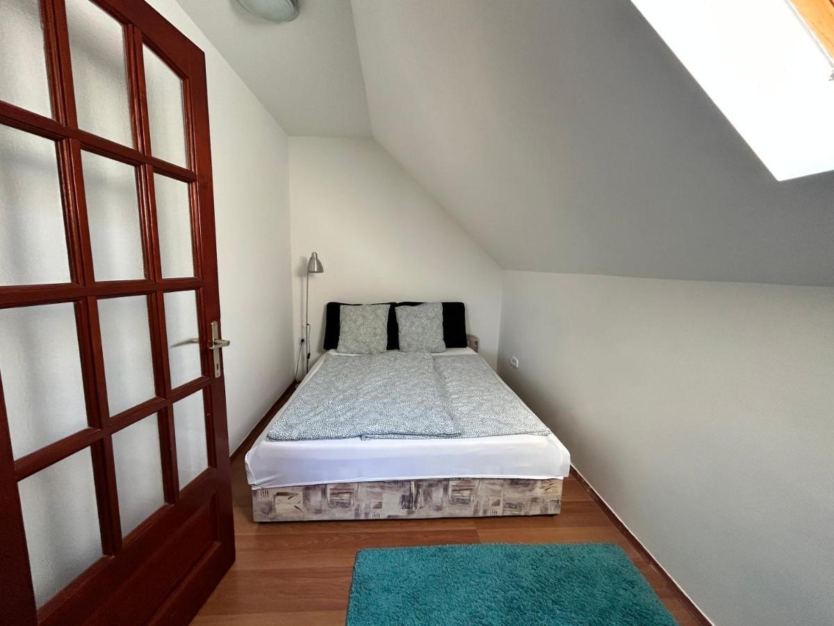 Szalma Vendeghaz Hotel Mogyorosbanya Екстериор снимка