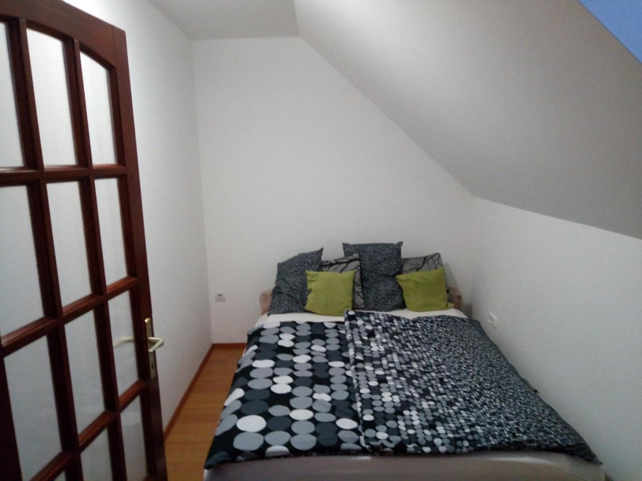 Szalma Vendeghaz Hotel Mogyorosbanya Екстериор снимка